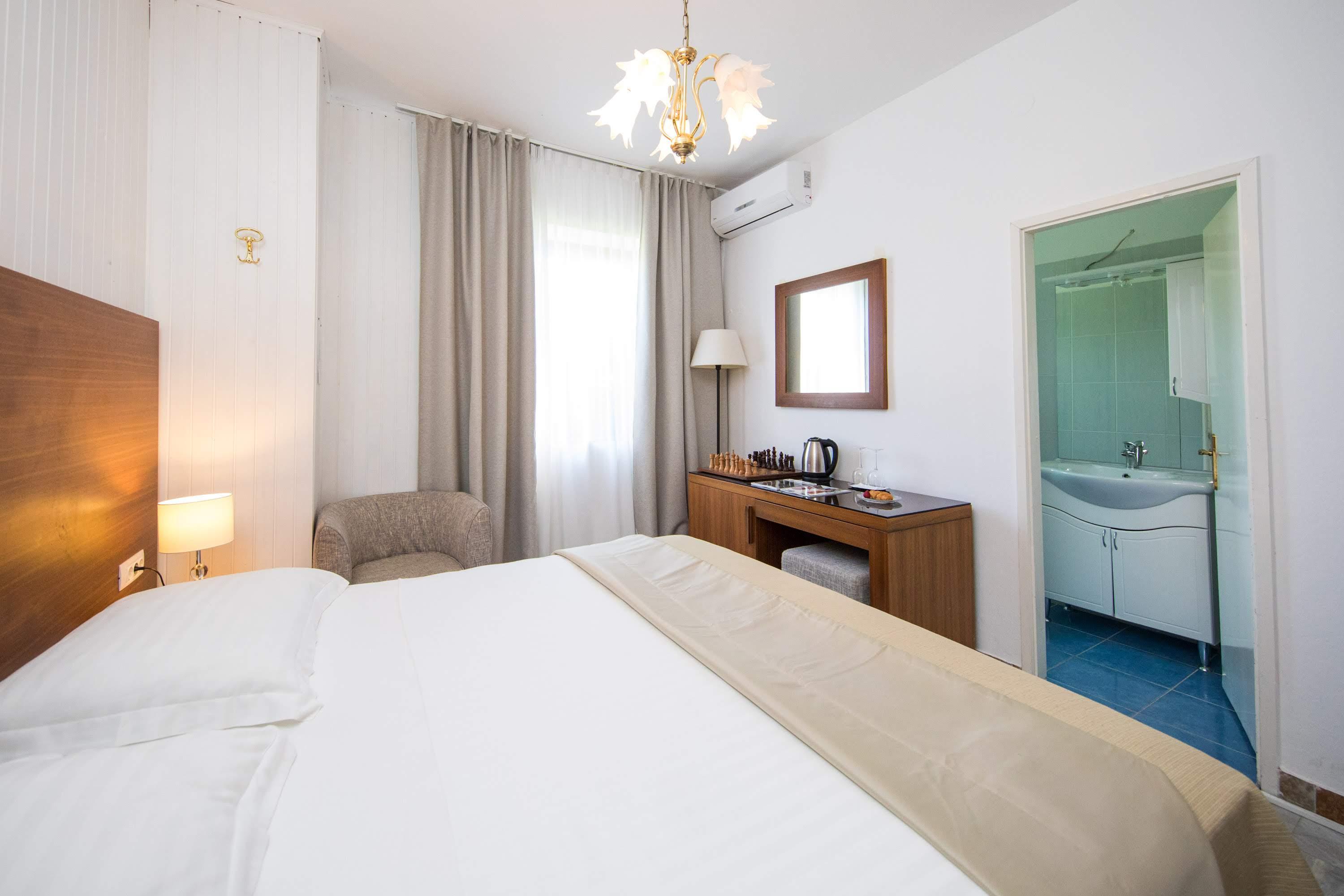 Guest House J&J Zaton  Buitenkant foto